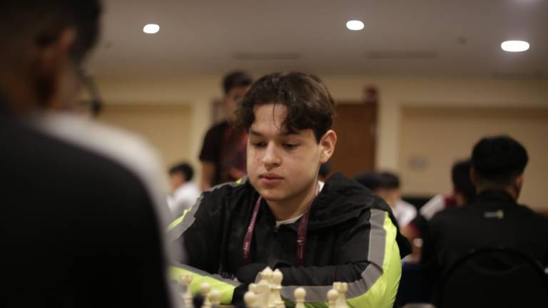 Francisco Paredes gana dos oros en la categoría Sub 20 varonil.