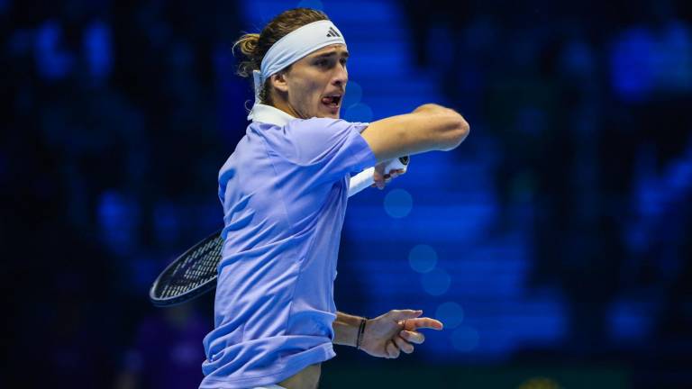 Alexander Zverev logró instalarse en la ronda de los cuatro mejores en Turín.