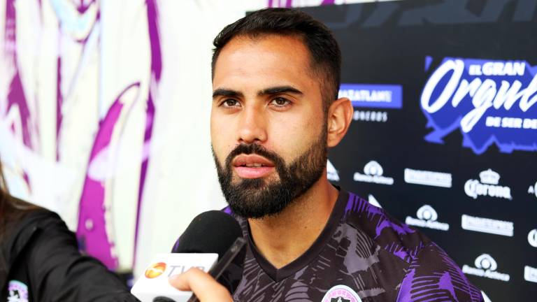 José Joaquín Esquivel dice que hay que confiar en los entrenadores mexicanos.