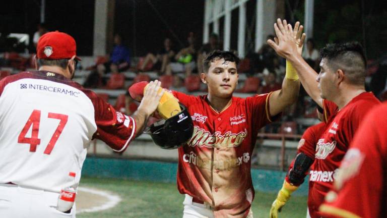 Diablos Rojos sorprende al llevarse el gallardete.