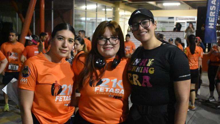 Dennis Rivera, Andrea Meza y Alessa Meza.