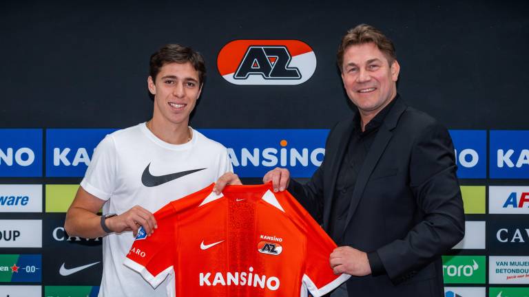 La llegada de Mateo Chávez al AZ Alkmaar fue confirmada de forma oficial.