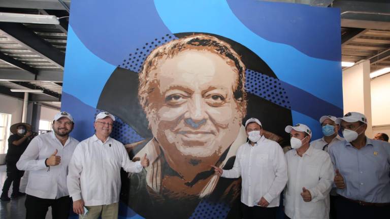 Personalidades como Alfonso Lizárraga, Juan Eulogio Guerra Liera y Mauricio Sulaimán Saldívar estuvieron presentes en el evento.