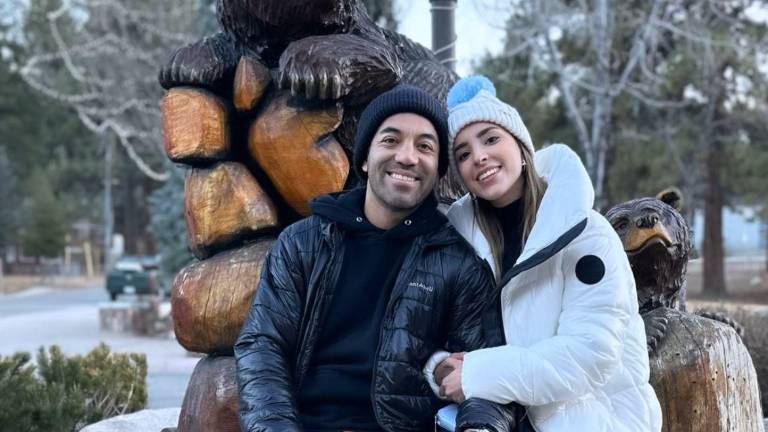Marco Fabián y Alexa Méndez presumen su amor a los cuatro vientos.