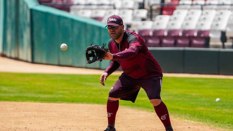 Jorge Vázquez pegó 91 cuadrangulares y remolcó 291 carreras con Tomateros.
