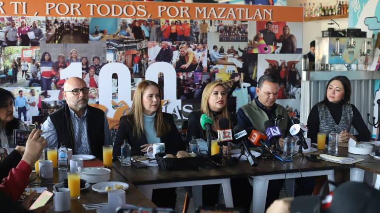 La regidora por Movimiento Ciudadano en Mazatlán, Milay Quintero, presenta un informe de sus actividades en los primeros 100 días de Gobierno.