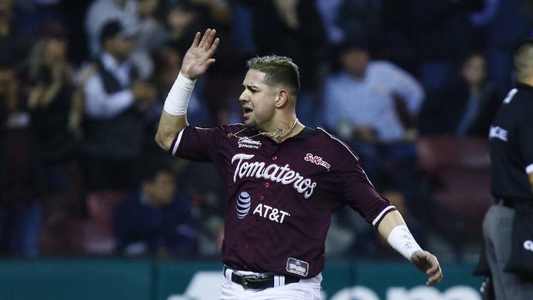 Dariel Álvarez ya sabe lo que es vestir el jersey de Tomateros de Culiacán.