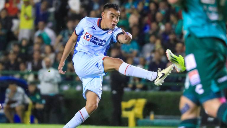 Carlos Rodríguez abre el marcador.