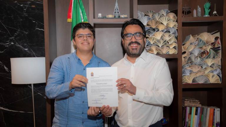 El Alcalde de Culiacán, Juan de Dios Gámez Mendívil, incorporó a su equipo de trabajo a Carlos Alfonso Rea Reátiga.