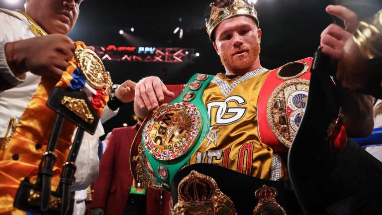 Saúl “El Canelo” Álvarez aparece en un billete de la Lotería Nacional.