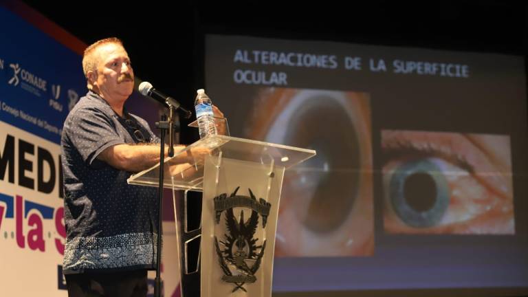 El doctor Ángel Romero fue uno de los participantes en el Congreso de Medicina Deportiva.