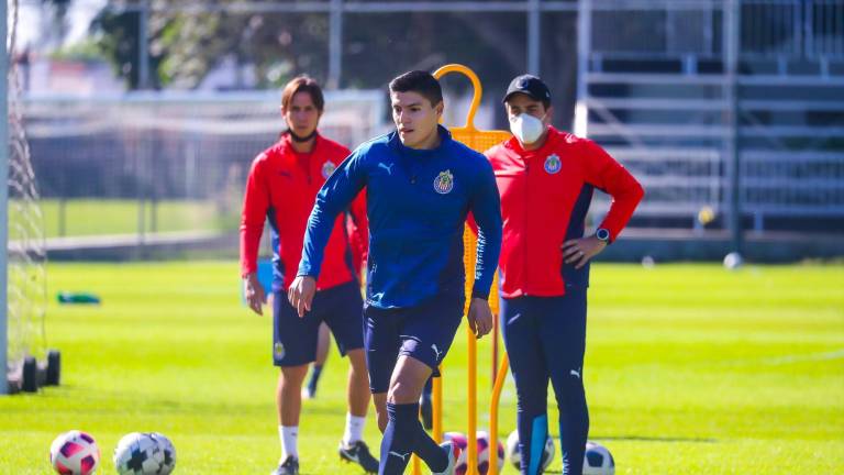 Chivas tiene tres jugadores con coronavirus.