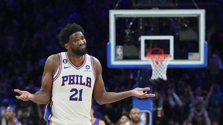 Joel Embiid volvió a ser determinante para que los Sixers se alzaran con el triunfo.