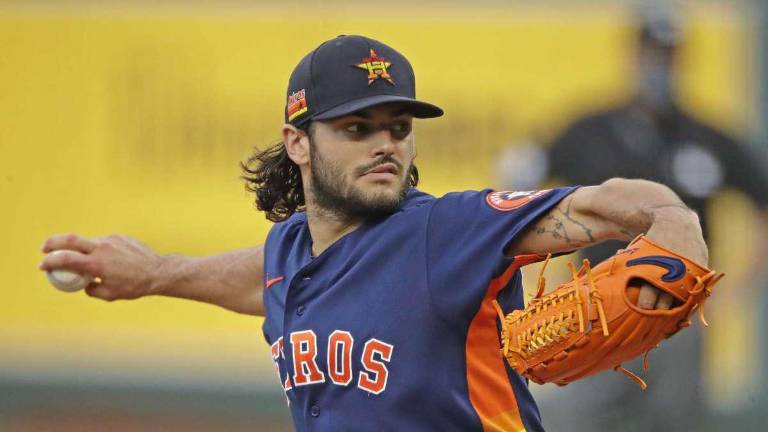 Lance McCullers Jr. seguirá con los Astros de Houston.
