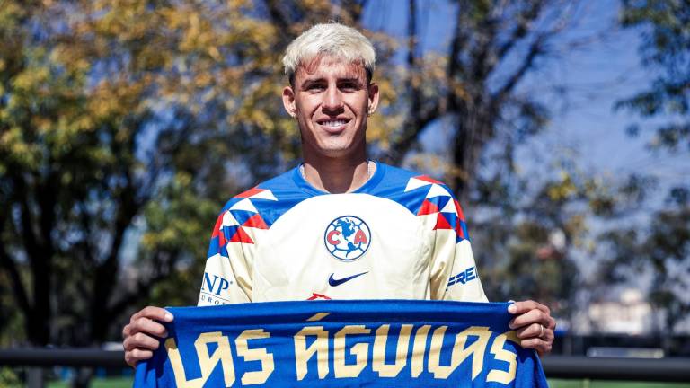 Cristian “Chicote” Calderón con su nuevo plumaje.