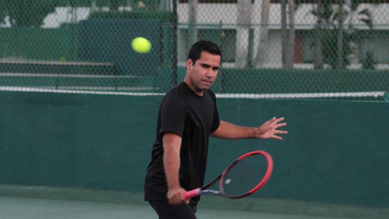 Jorge Sánchez vence a Diego Martínez.