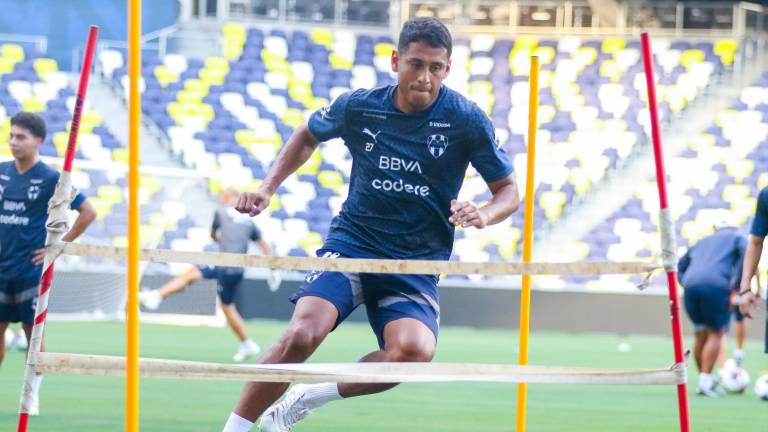 El sinaloense Luis Romo, durante la práctica de Rayados previo al encuentro de semifinal de la Leagues Cup.