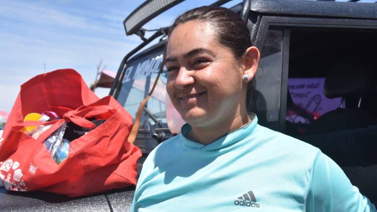 Silvia y su familia disfrutan de la playa El Tambor-