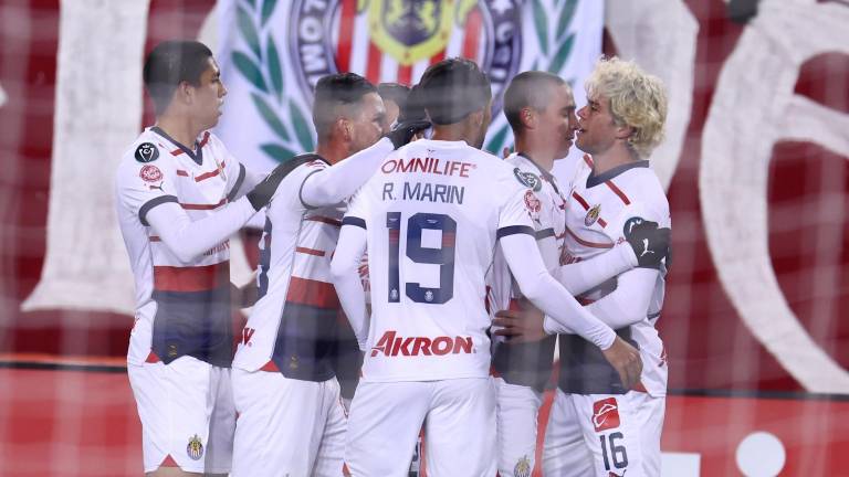 Cade Cowell marca doblete.