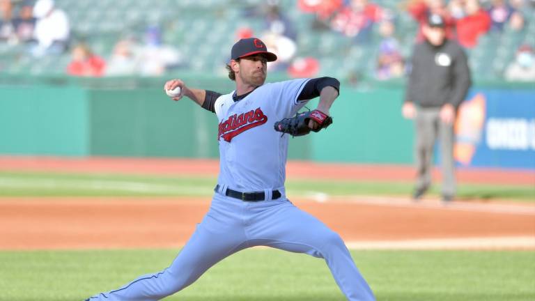 Shane Bieber estará en la lista de lesionados de 10 días de los Indios de Cleveland.