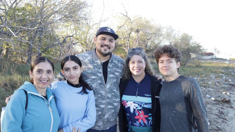 Éricka Salazar, Fernanda Arías, Andrés Cárdenas, Marianne Biasotti y Luca Fontes.