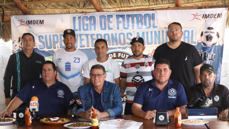 En rueda de prensa se realiza la premiación.