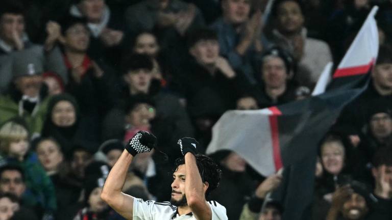 Raúl Jiménez anotó para el Fulham y alcanzó la marca establecida por Javier “Chicharito” Hernández en la Premier League.