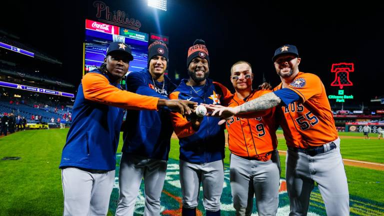 Cristian Javier y los relevistas de Houston se combinaron para lanzar sin hit.