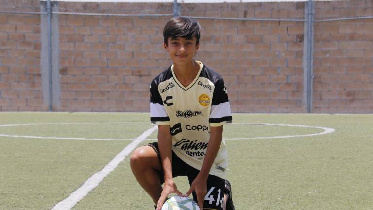 Jorge Toalá sueña con ser jugador profesional y jugar en Europa.