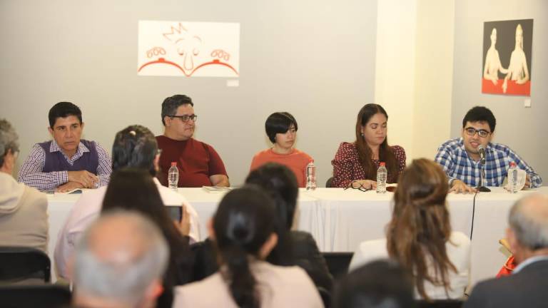 Durante la presentación participaron Luis Ángel Gómez, Aramis Franco, Deva Carolina Vega, Judith Núñez y Jorge Cárdenas.