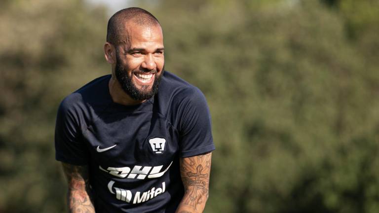 Dani Alves se enfrentará a sus ex compañeros.