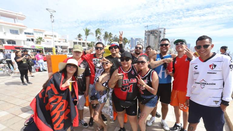 Integrantes de la Barra 51 dicen que los recibieron en gran forma en Mazatlán.