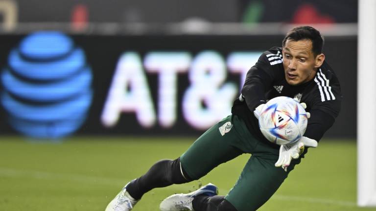 Rodolfo Cota incrementa sus posibilidades de ir al Mundial de Qatar.