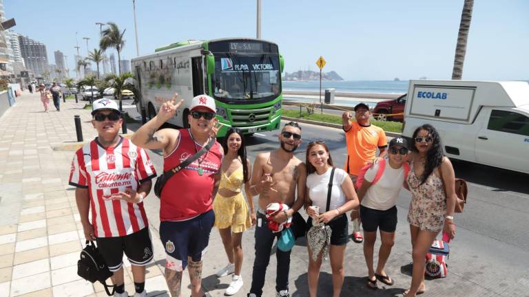 La fanaticada de Chivas se dio tiempo para visitar los lugares emblemáticos de Mazatlán.