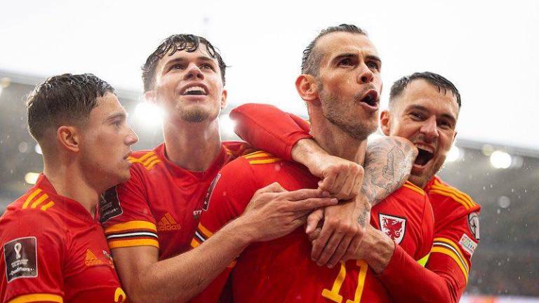 Gareth Bale y compañía festejan su pase al Mundial.