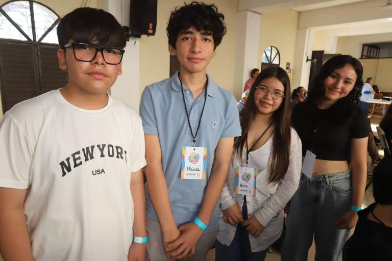 Familias viven con fe la Pascua Juvenil de Mazatlán 2025