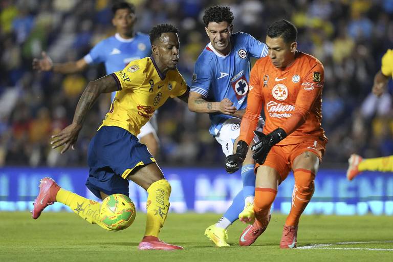 América y Cruz Azul cierran su trilogía con empate sin goles