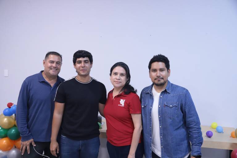 Celebra Datemex a los cumpleañeros del mes