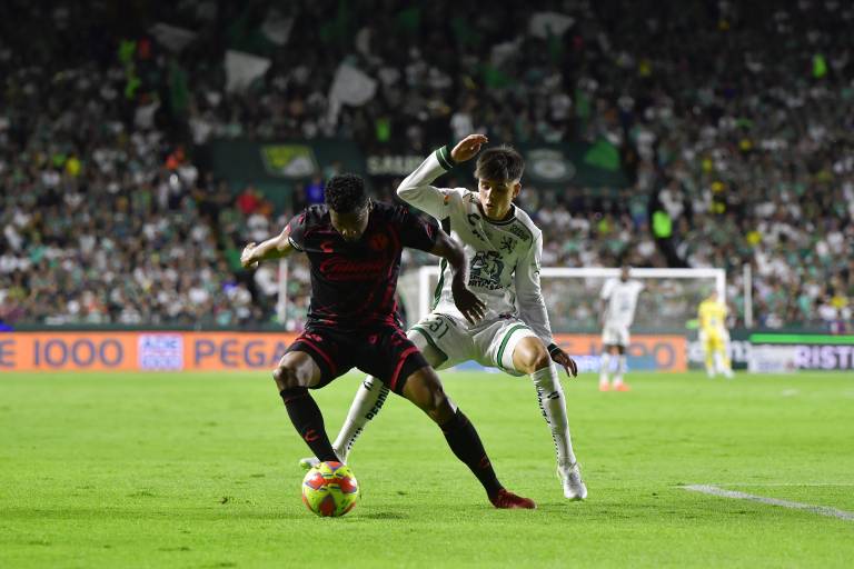 Los dos felinos ganan en la Jornada 10