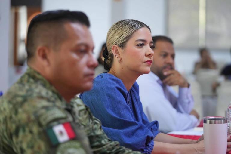 Pide Alcaldesa de Mazatlán Estrella Palacios a hacer un uso responsable del 911