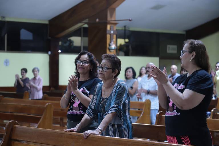 Plena a sus 80 años celebra la vida, Consuelo Juárez de Velarde