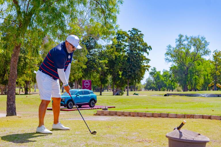 Dan su mejor swing en la segunda edición del Torneo de Golf EXATEC Blue Open