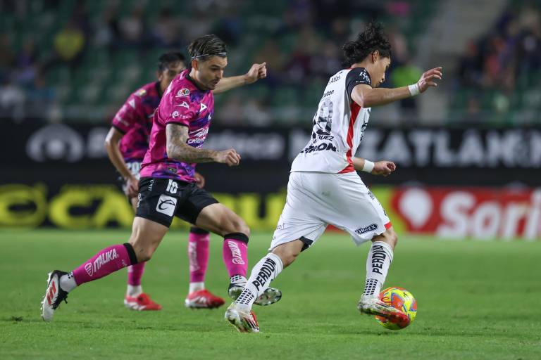 ¡Triunfo vital! Mazatlán FC le pega 3-2 al Atlas y sigue soñando con jugar el Play-in