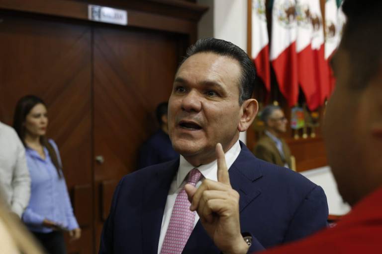 Rector es parte de los problemas financieros de la UAS, critica Sergio Torres
