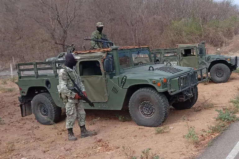 Leydi y Alexa, murieron por el fuego cruzado entre militares y civiles armados en Badiraguato