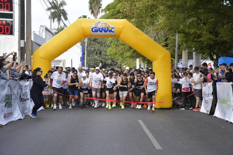 Reúne Ganac a cientos de corredores en su tradicional carrera