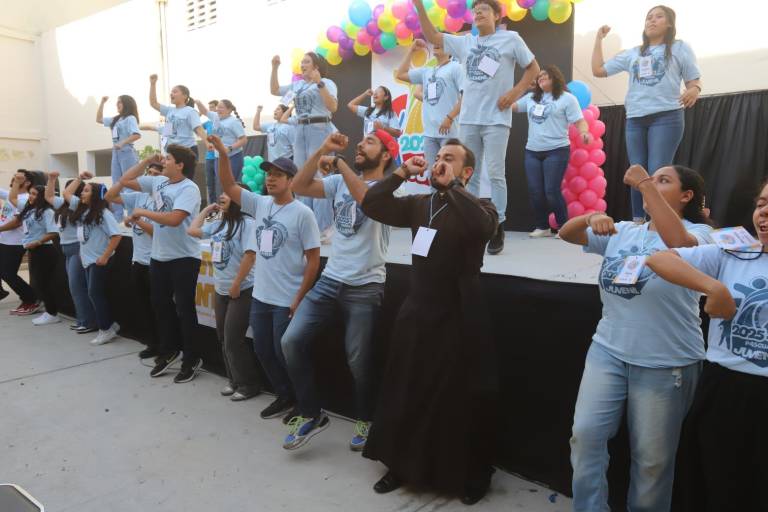 Viven con fervor esta Semana Santa la Pascua Juvenil de Mazatlán 2025