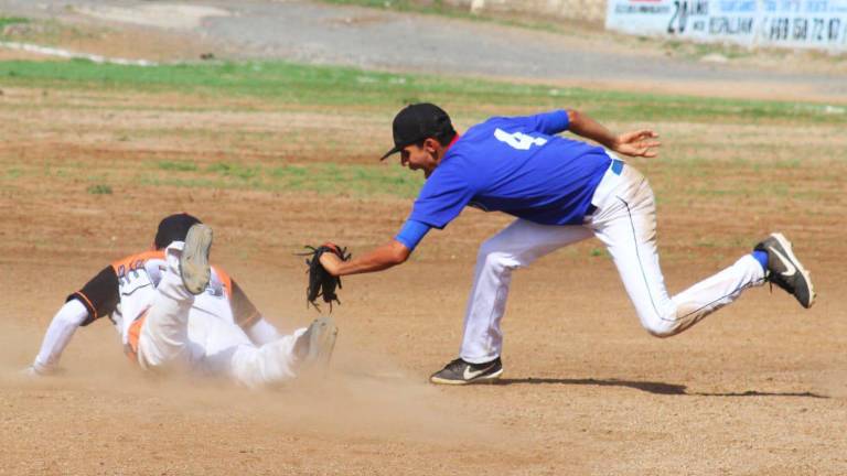 The Golden Zone elimina a Los Mariachis.