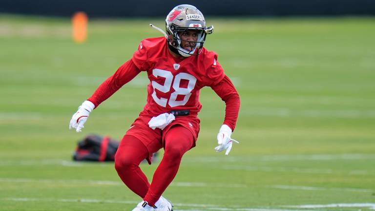 Shilo Sanders es cortado por Buccaneers.