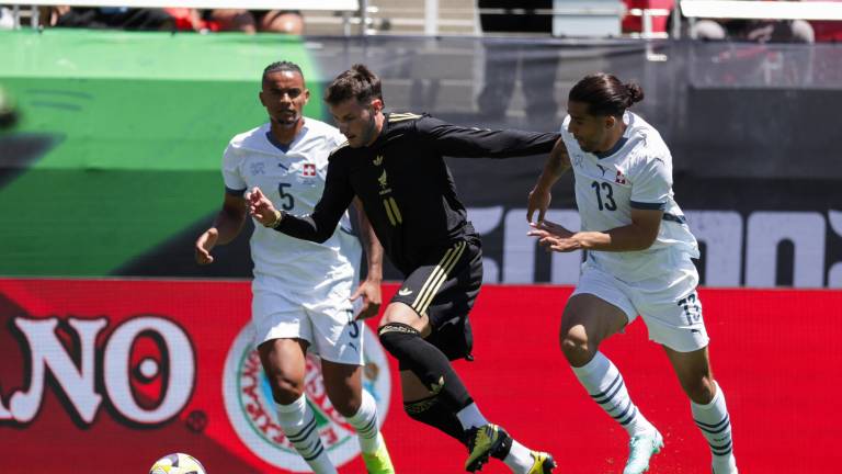 México cae 4-2 ante Suiza en medio del desastre defensivo.